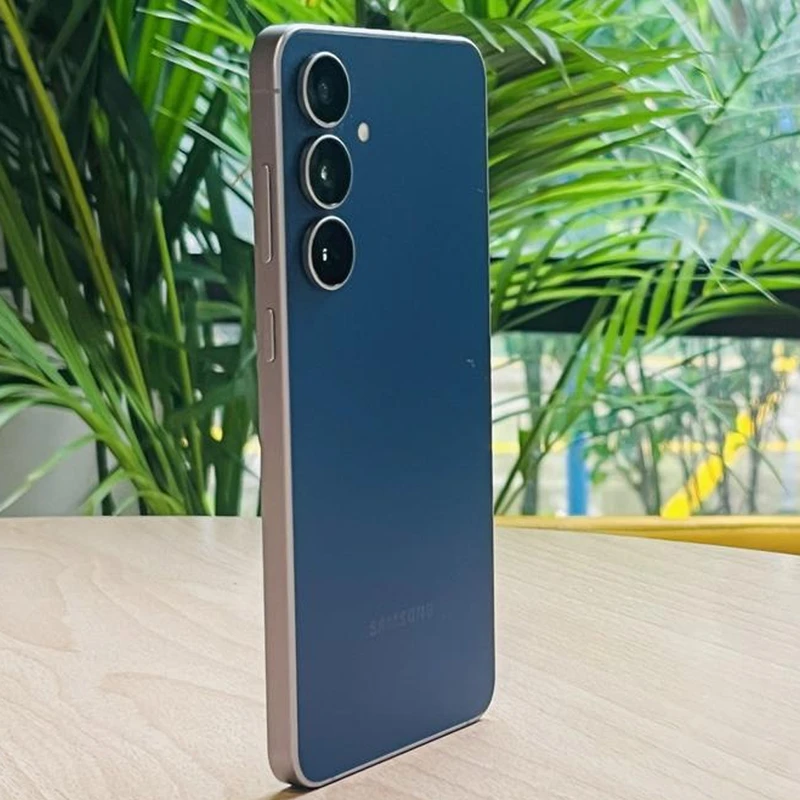 samsungs25fe (16)